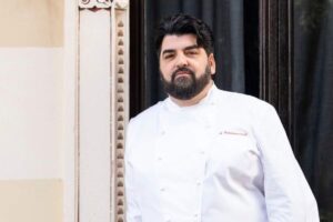 Sai quanto costa mangiare nel ristorante di Antonino Cannavacciuolo?