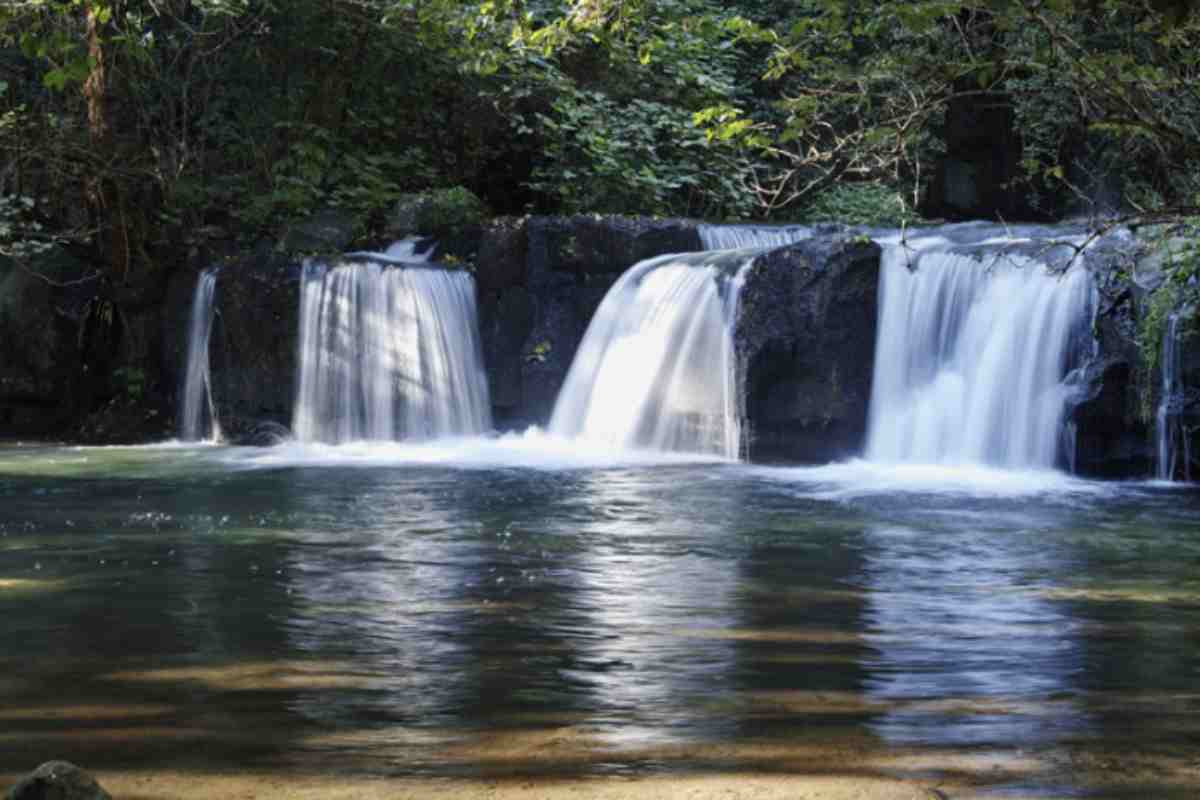 postandoci nel Parco Valle della Treja, meritano una visita le cascate di Monte Gelato, un luogo da fiaba dove l’acqua