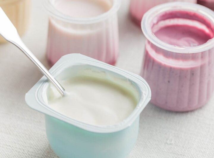 Yogurt scaduto si può mangiare?