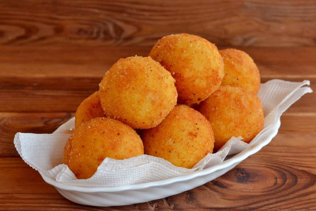 Polpette di parmigiano, ricetta facile e gustosa