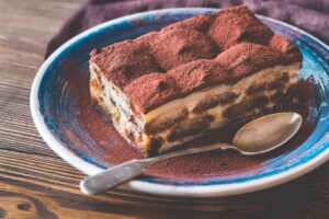 torta di crema e biscotti : ricetta