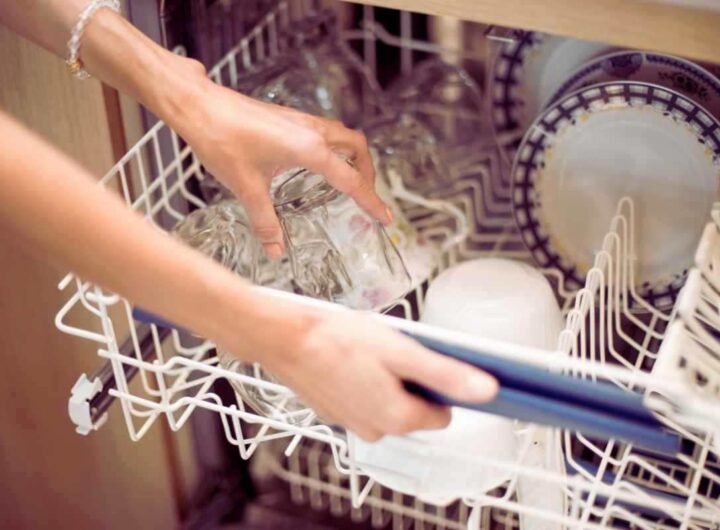 come scegliere il detersivo perfetto per lavastoviglie