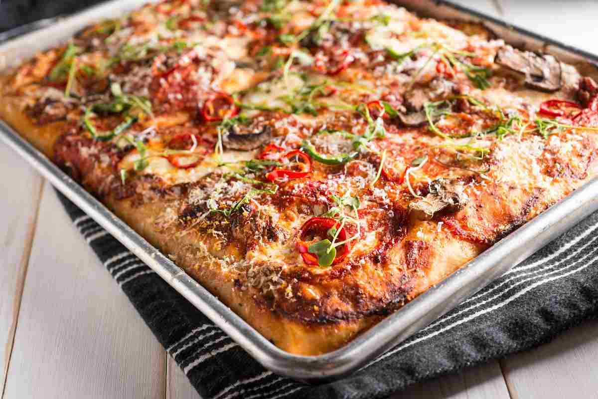 pizza in teglia senza impasto