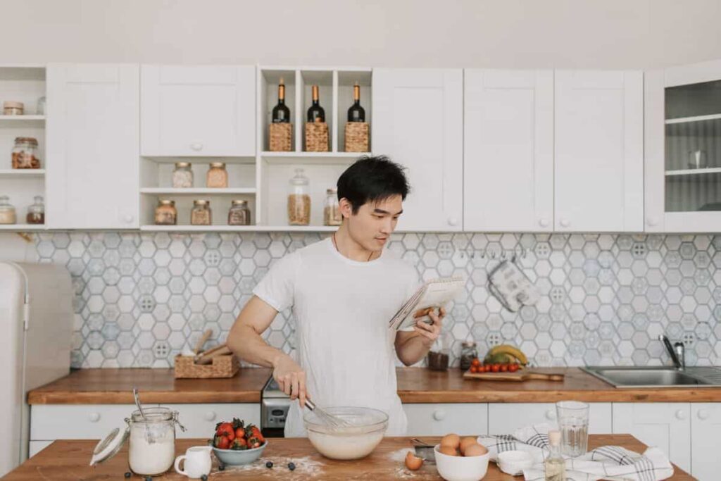 oggetti di plastica in cucina che mettono a rischio la salute