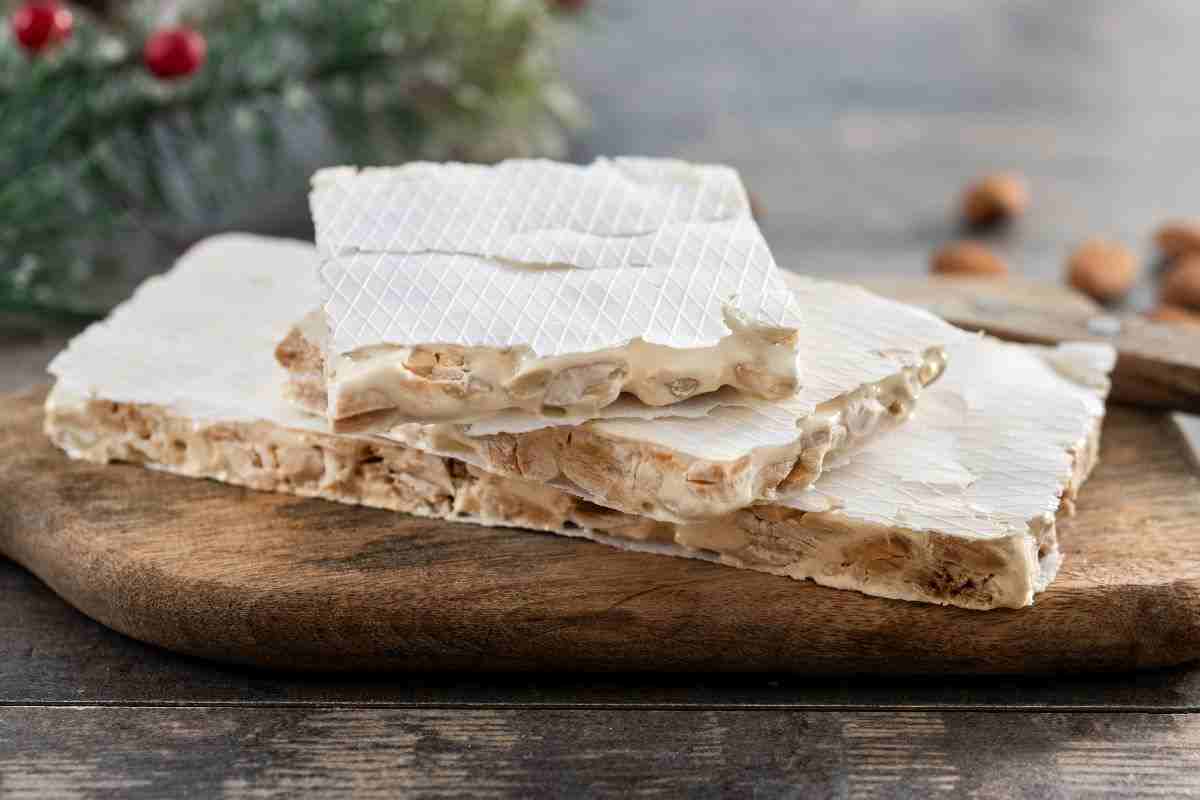 torrone fatto in casa bianco ricetta