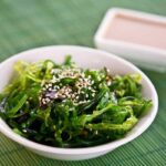 Alga Wakame, non solo al sushi: ecco perché il superfood giapponese, tutti i dettagli