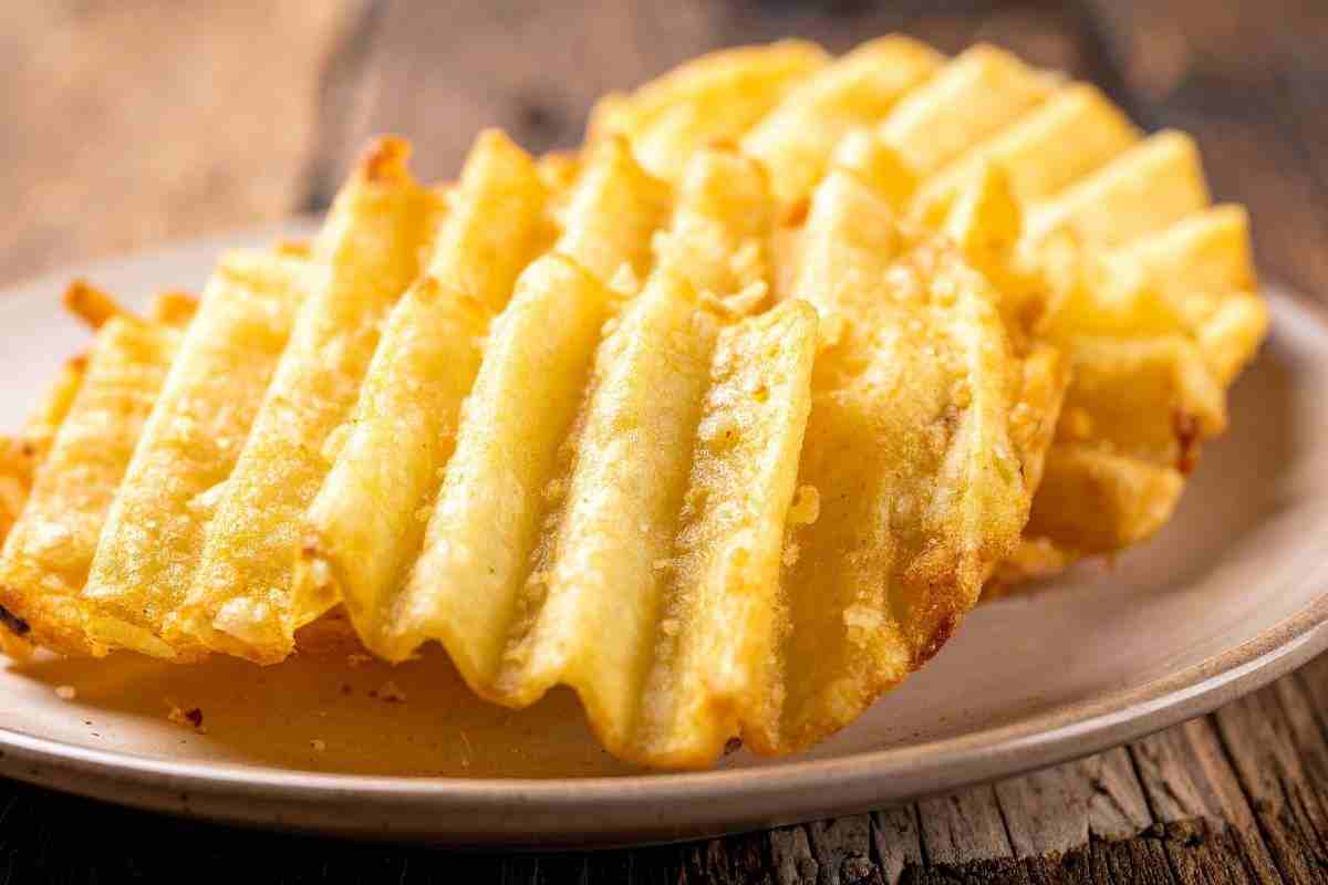 patate schiacciate croccanti ricetta virale